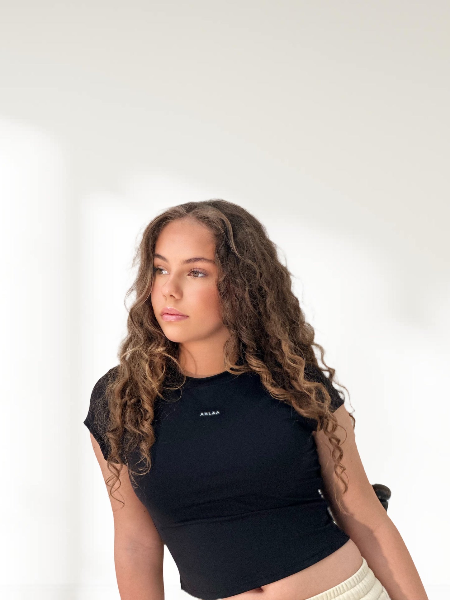 T-shirt Noir de Yoga Femme – Léger et respirant