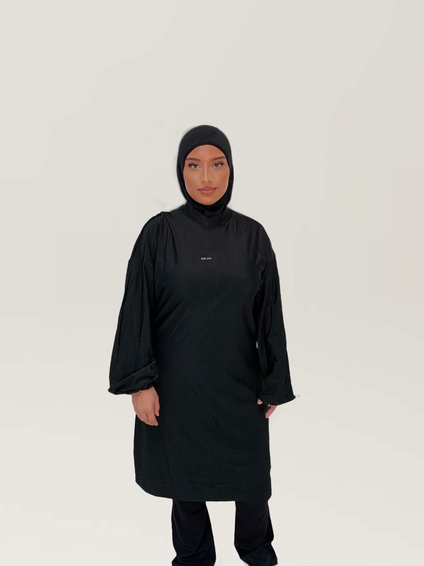 Ensemble Modeste Noir – Sport & Lifestyle Indoor/Outdoor
